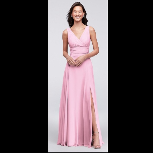 DAVID’s BRIDAL Bridesmaid Dress
F19831 - Picture 1 of 3